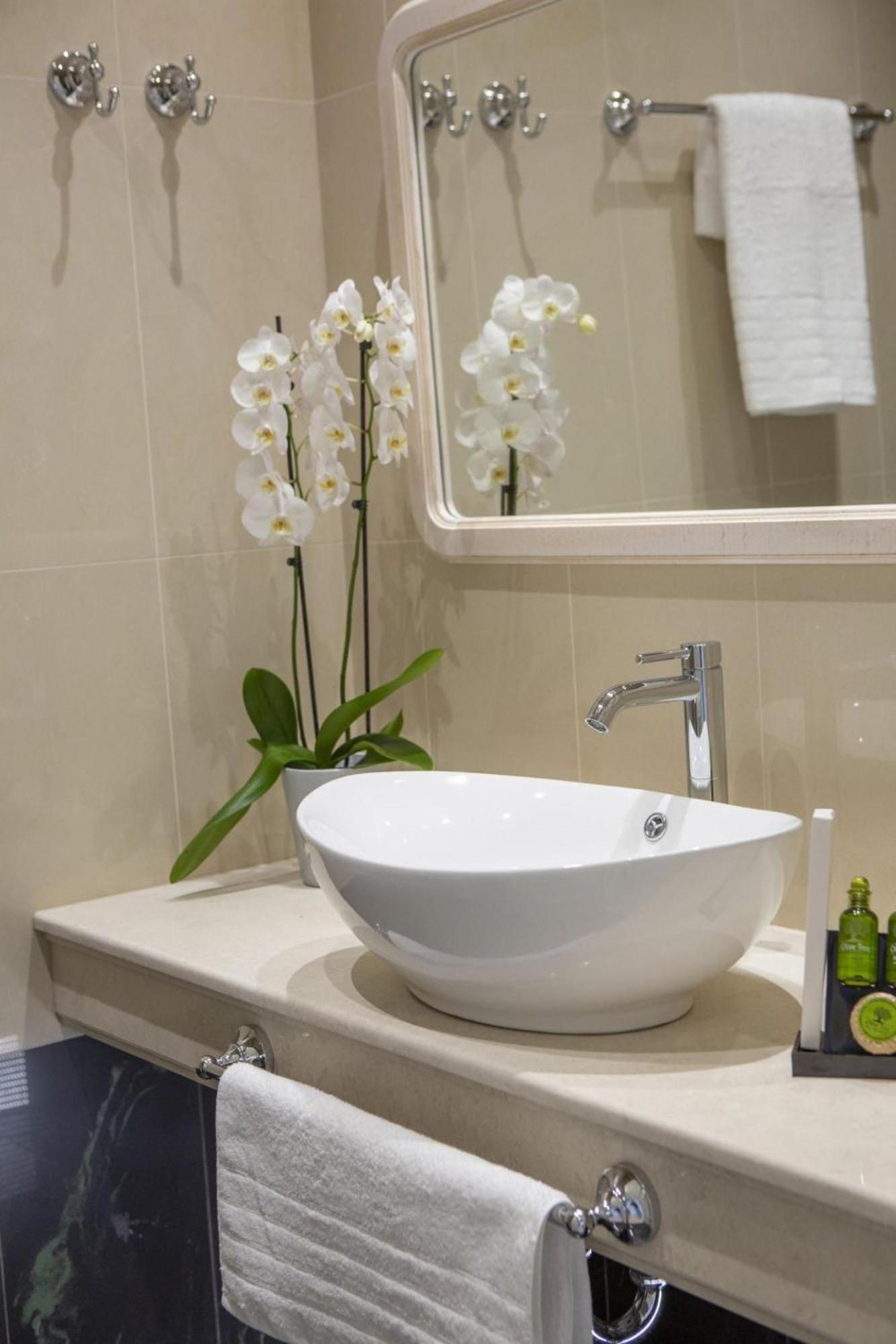 Vk Luxury Suites - Private Parking - Adults Only Nidhrion Exteriör bild