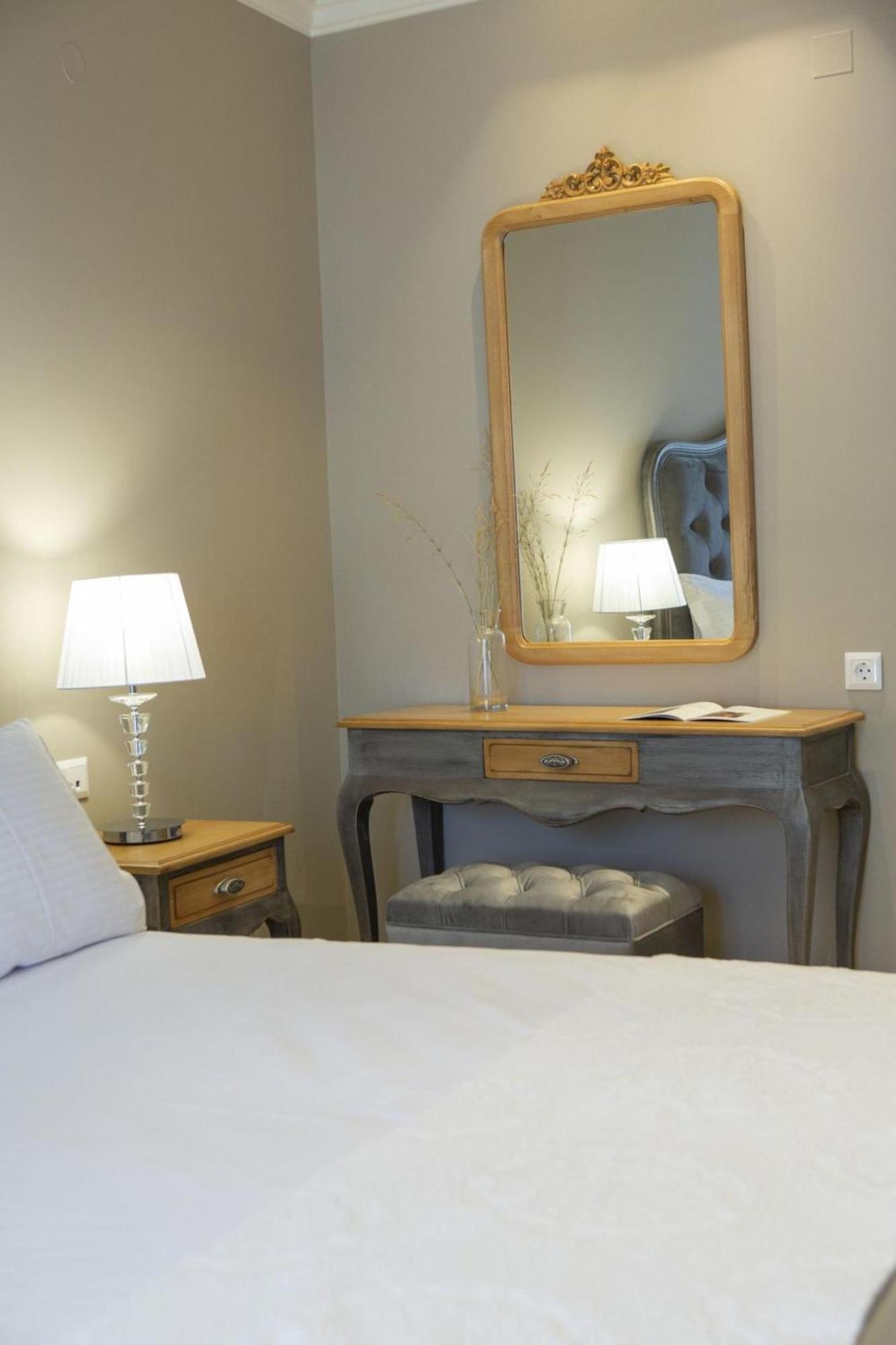 Vk Luxury Suites - Private Parking - Adults Only Nidhrion Exteriör bild