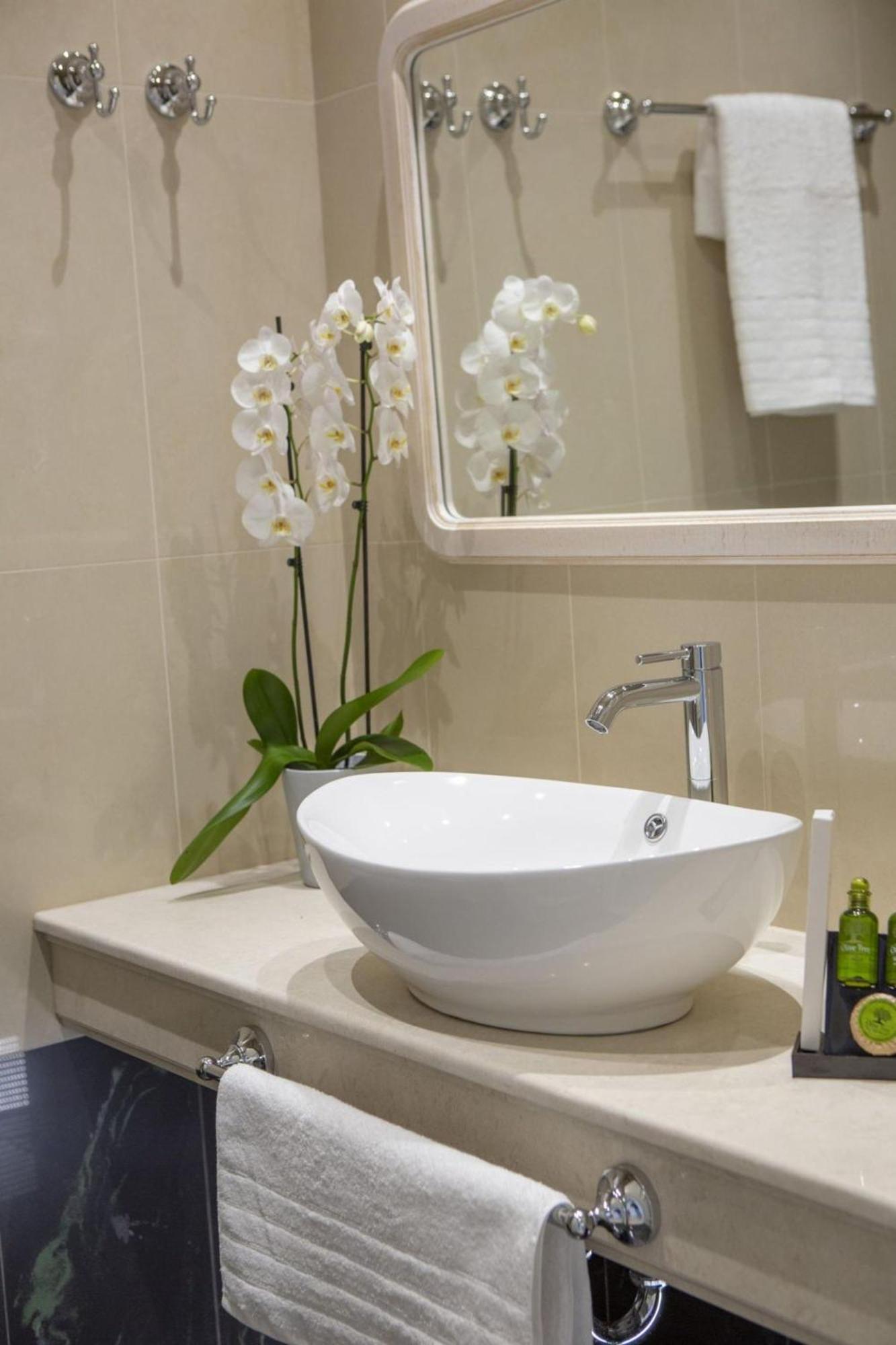 Vk Luxury Suites - Private Parking - Adults Only Nidhrion Exteriör bild